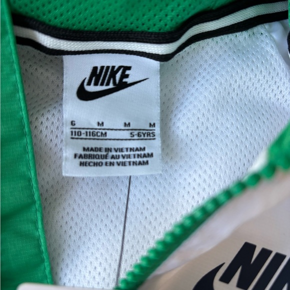 Kids' Nike Windrunner Hooded Windbreaker - Picture 7 of 7